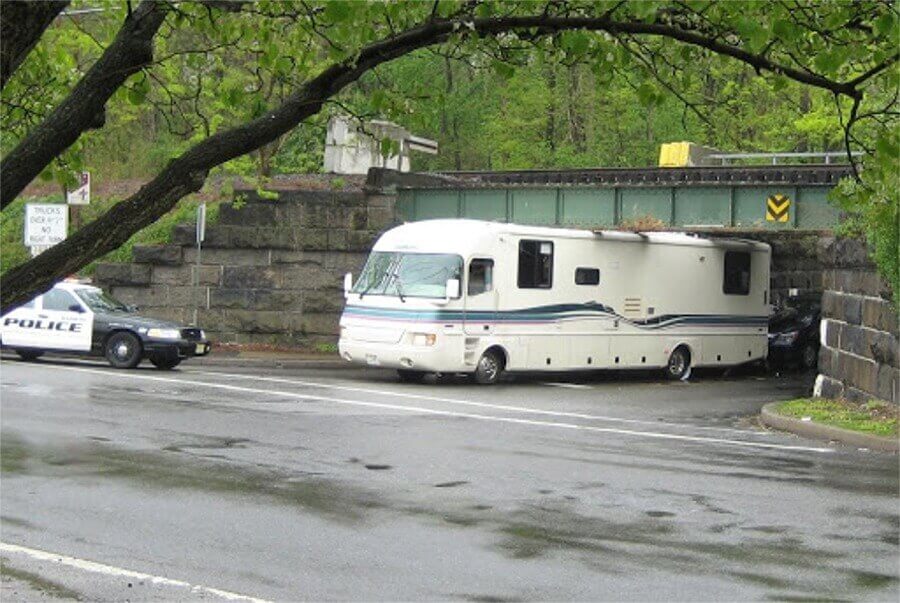 RV bridge clearance