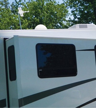Winegard Rooftop Mount Satellite Antenna